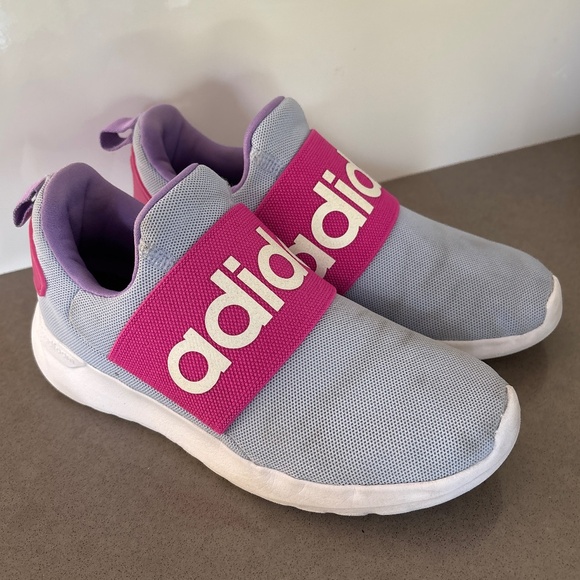 Girls Adidas slip on runners - Picture 1 of 3